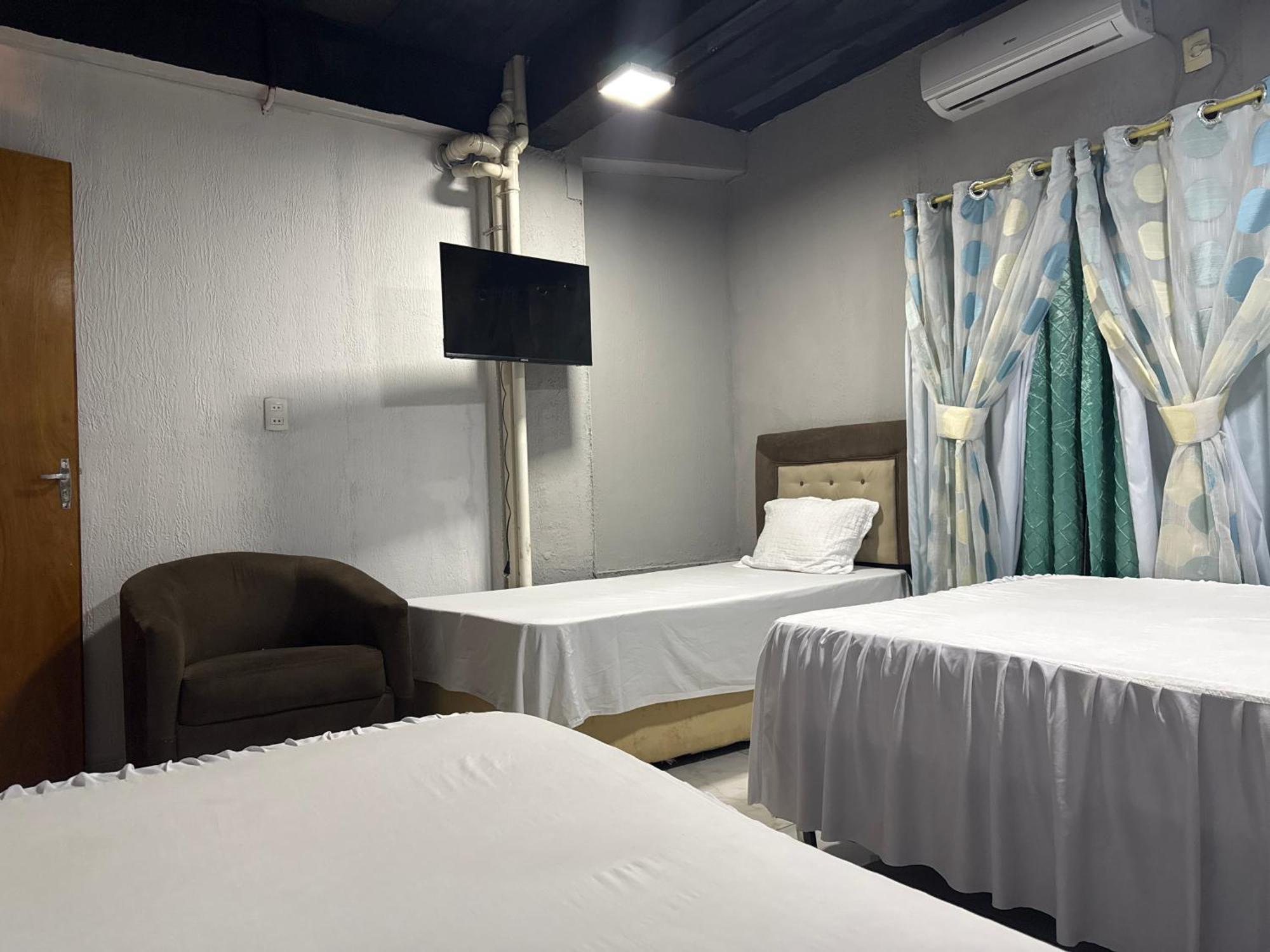 Los Monges Aparthotel Сиудад дел Есте Екстериор снимка